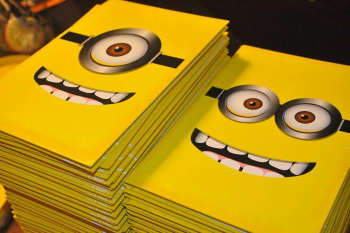 cuadernos,cuaderno,minion