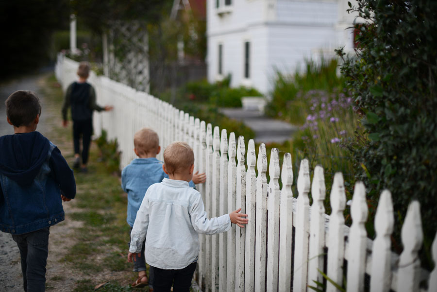 Niños jugando valla decoratualma dta